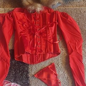 I am selling 2 and 3 piece corsetts.